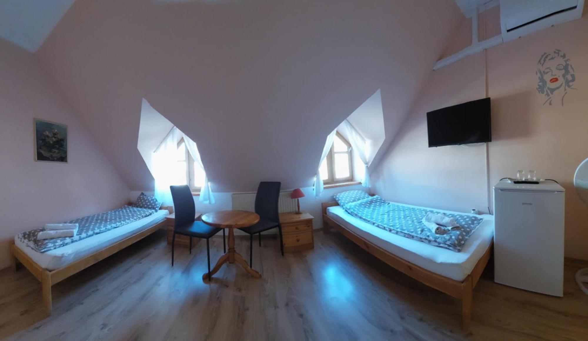 Diana Fogado Bed & Breakfast Keszthely Ngoại thất bức ảnh